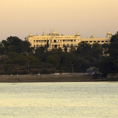 The Lalit Laxmi Vilas Palace Udaipur Exterior photo