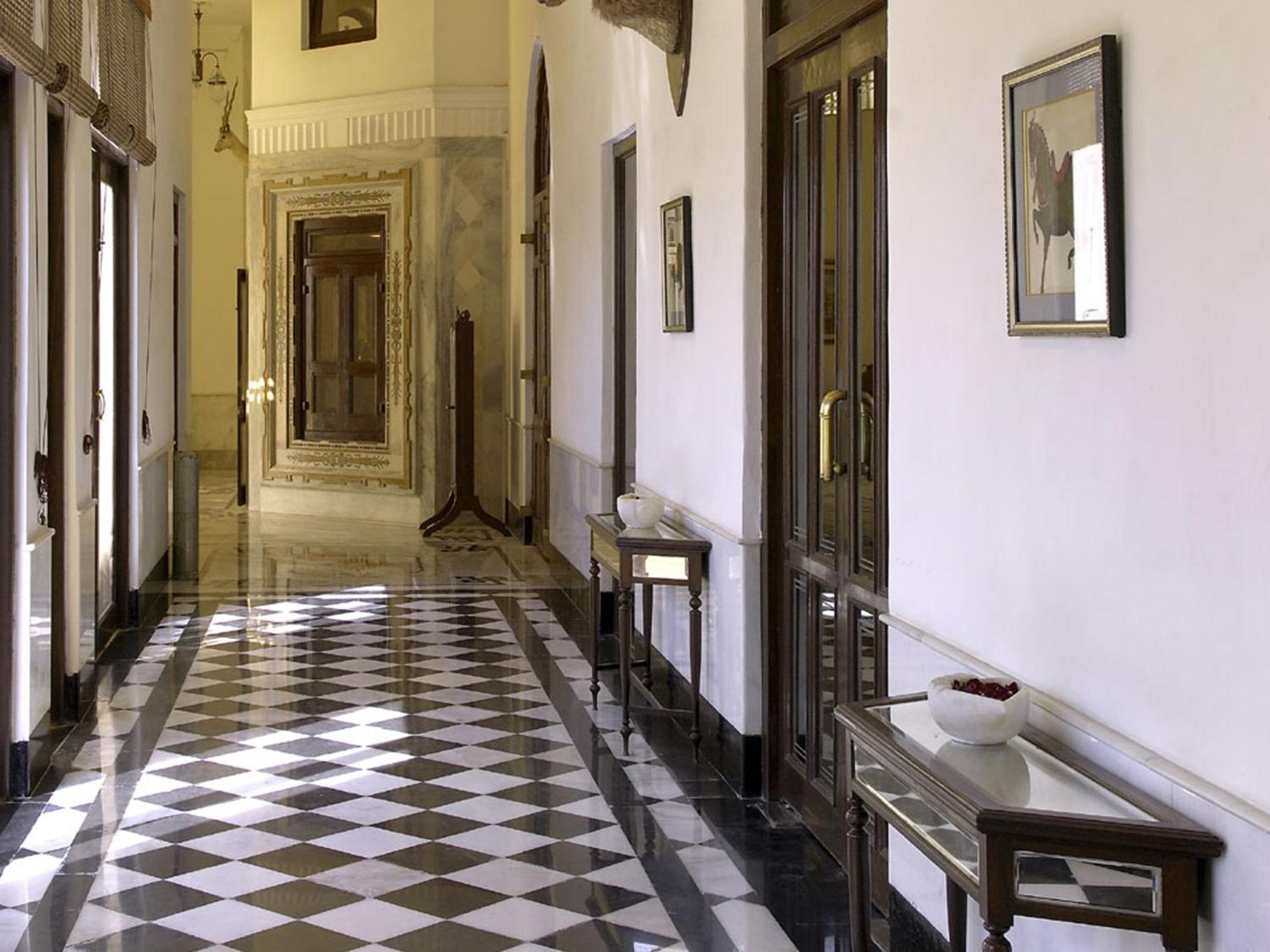 The Lalit Laxmi Vilas Palace Udaipur Exterior photo