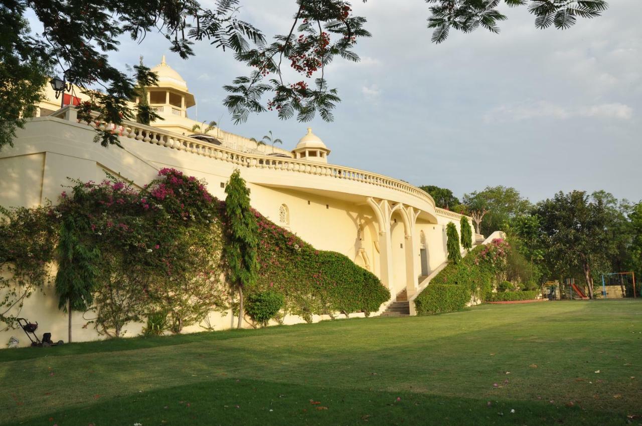 The Lalit Laxmi Vilas Palace Udaipur Exterior photo